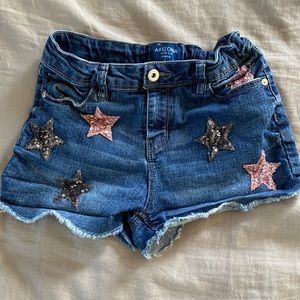 Arizona | NWOT Sequins Hearts Jean Shorts